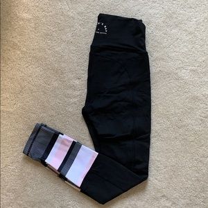 Sarah’s Day x White Fox pink leggings!